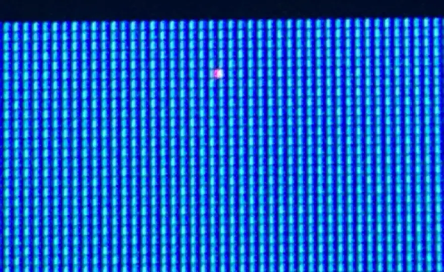Zablokowany piksel: odblokuj monitor bezpiecznymi metodami DIY