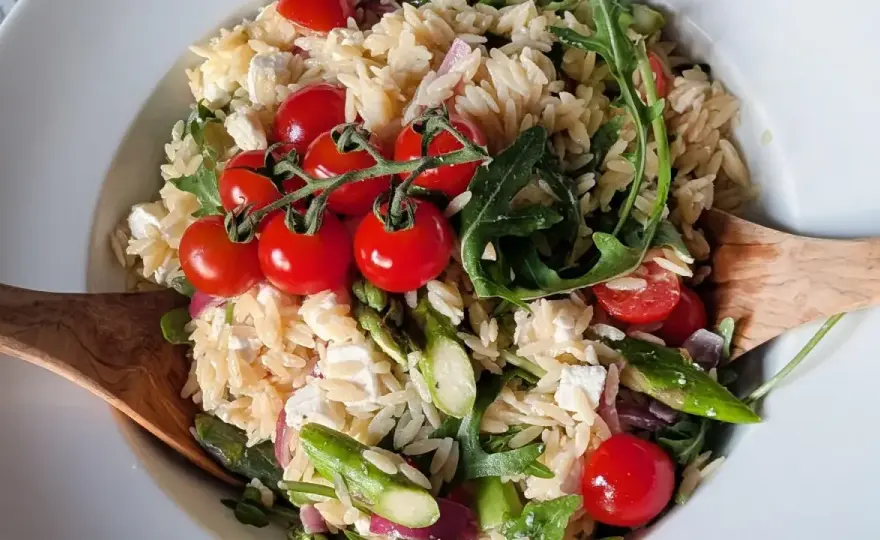 Nudelsalat mit Spargel - So gelingt er leicht und knackig