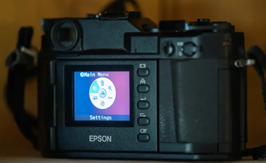 Epson R-D1 dziś - Czy cyfrowy dalmierz wciąż zachwyca?