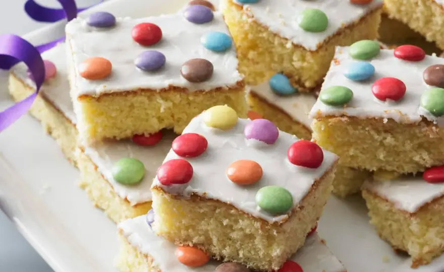 Fantakuchen mit Schmand - So gelingt er saftig & perfekt!