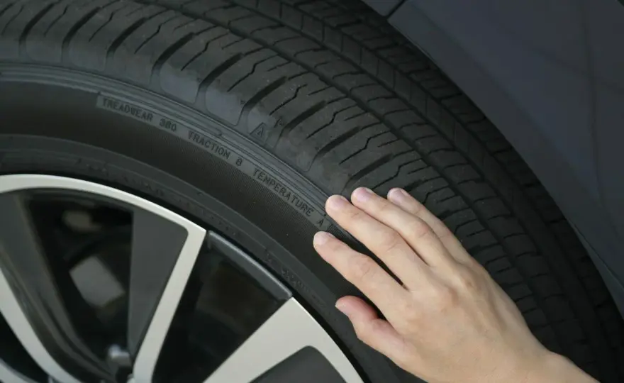 Toyo R888R semi-slick - Czy to opona dla Ciebie? Poradnik
