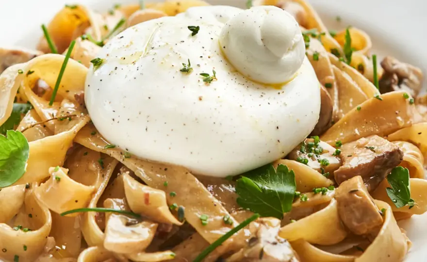 Pasta con Burrata y Champiñones - Cremosa y Perfecta