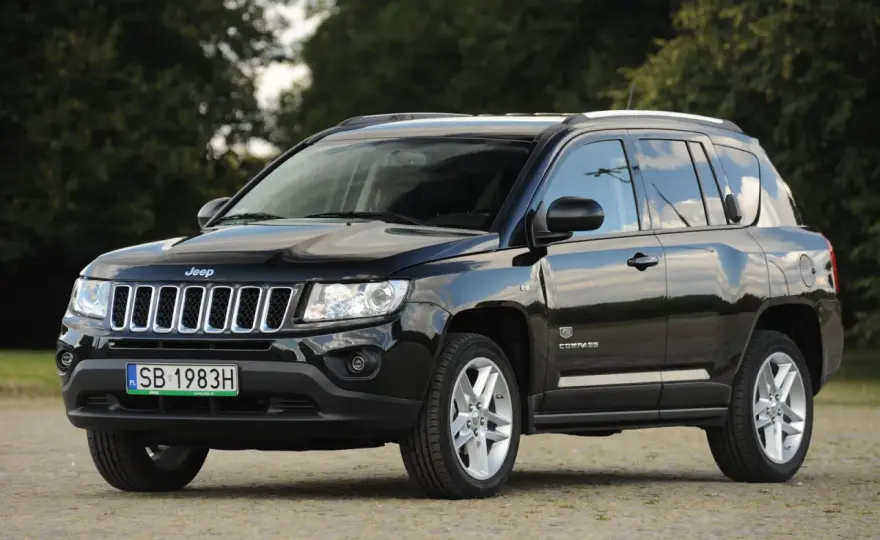 Ile pali jeep compass 2.4 benzyna? Sprawdź szokujące zużycie!