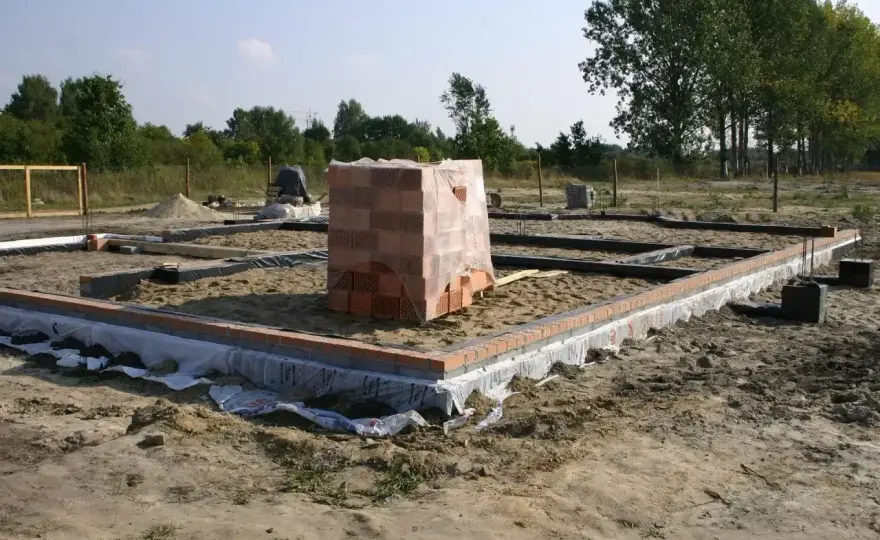 Etap zerowy budowy domu - Jak uniknąć kosztownych błędów?
