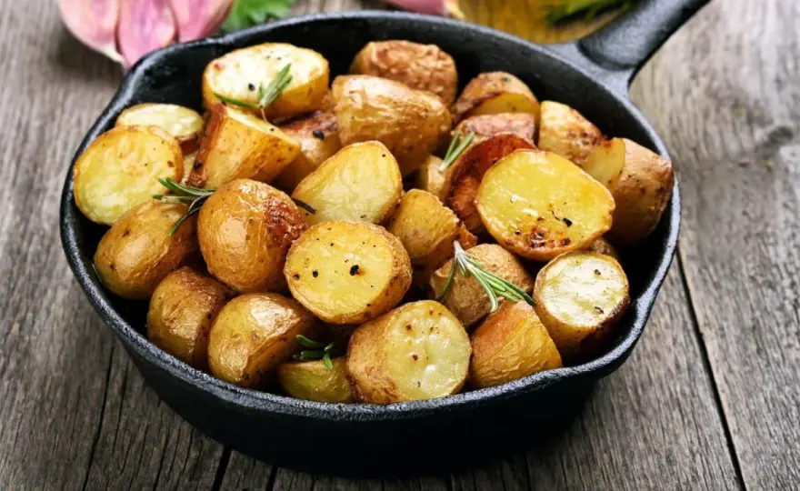 Patatas al horno perfectas - El truco para que queden doradas