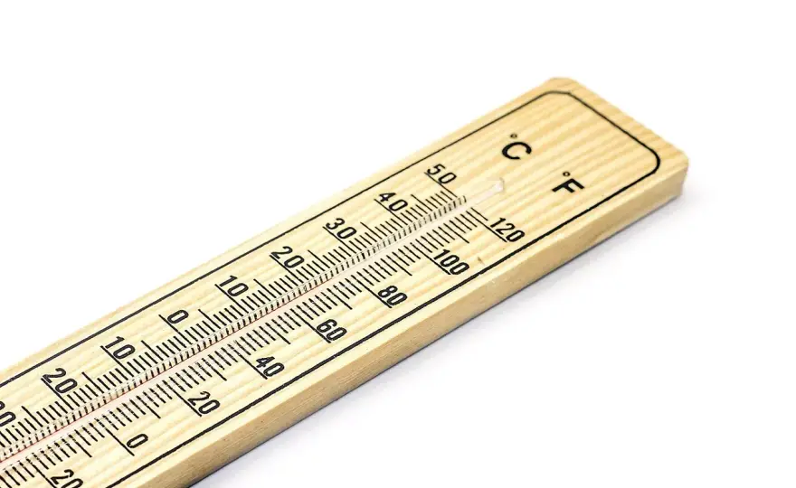 Jaka temperatura w laboratorium pomiarowym zapewnia dokładne wyniki?