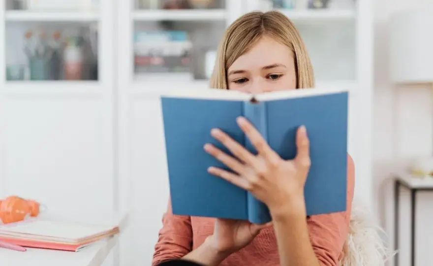 Dreszczowiec w literaturze - jak działa i czym się różni?