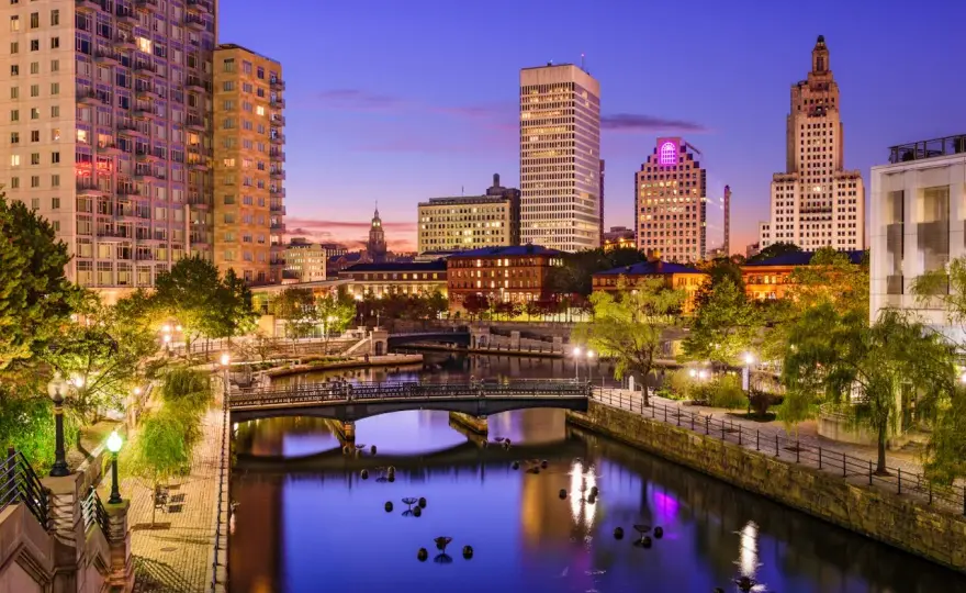 Najmniejszy stan USA - Rhode Island: Dlaczego to zaleta?