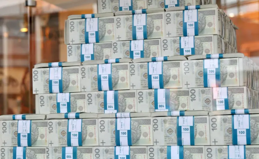 Jak zarobić milion złotych - Realny plan i liczby