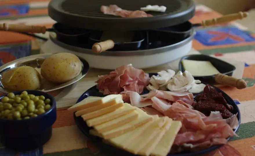 Pomme de terre pour raclette - faut-il garder la peau ?