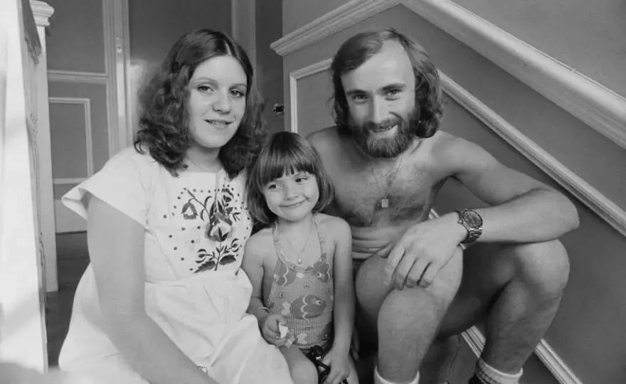Phil Collins ma żonę? Historia trzech małżeństw muzyka