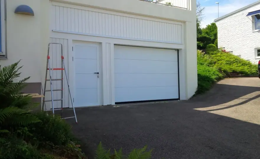 Montera garageport - Undvik misstagen & få ett perfekt resultat