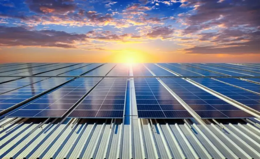 Jakie są różnice między fotowoltaiką a innymi źródłami energii? Porównanie