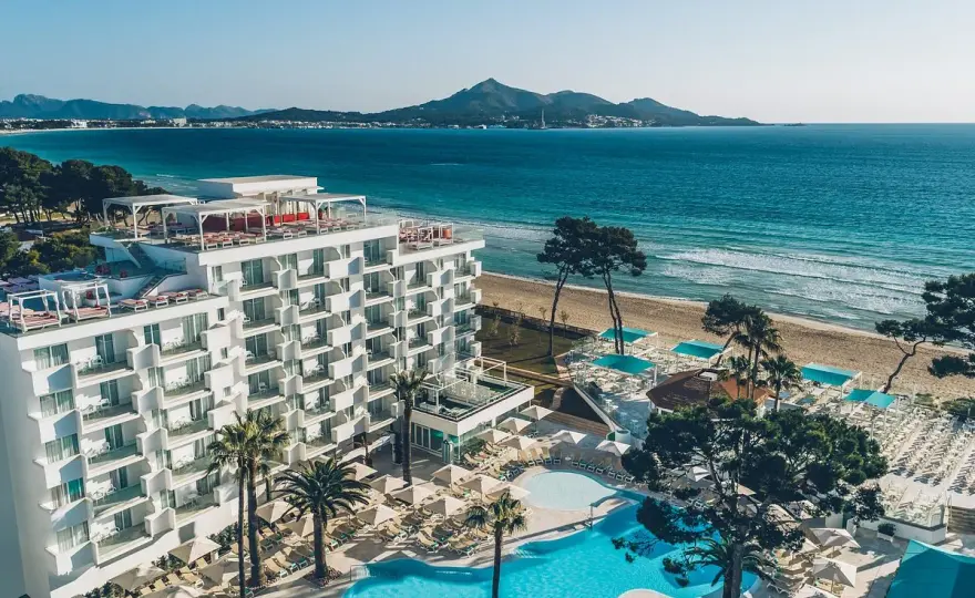 Hotel en Playa de Muro para familias y descanso junto al mar