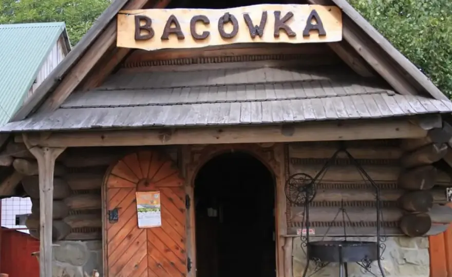 Bacówka u Malorza: lokalizacja, oscypki i atrakcje w okolicy