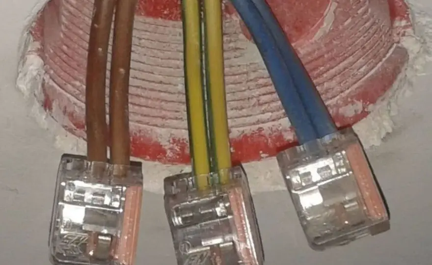 Jak dobrać kabel do siły? Kompletny poradnik elektryka
