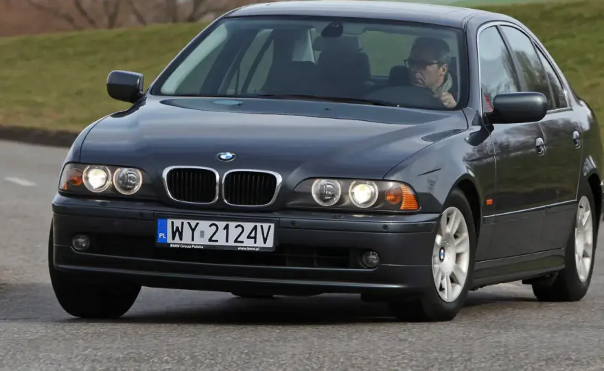 BMW E39 - które wersje i silniki warto dziś kupić?