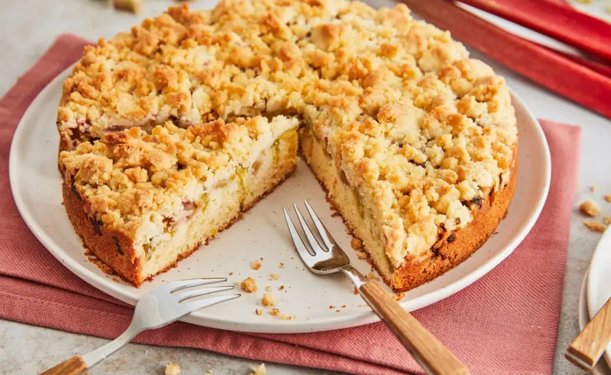 Rhabarberkuchen mit Streuseln - Das beste Rezept für deine Form