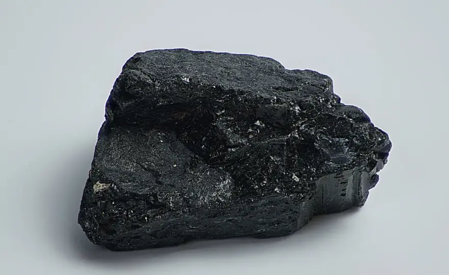 Schwarzer Achat - Wirkung, Bedeutung und der Unterschied zu Onyx