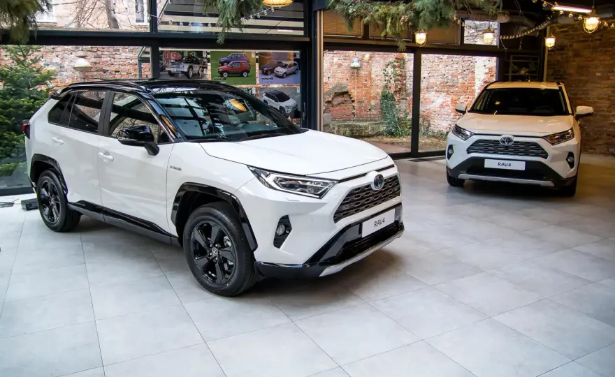 Gdzie produkowana jest Toyota RAV4 Hybrid? Japonia i polskie serce