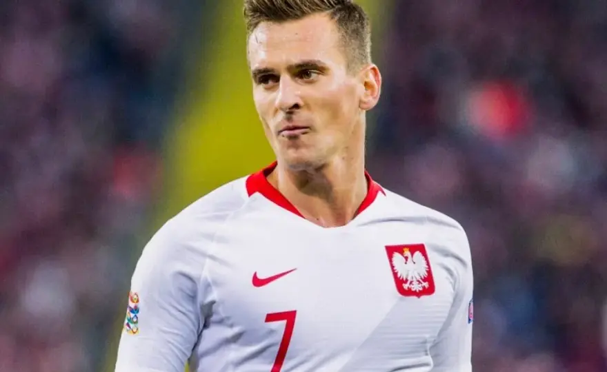 Arkadiusz Milik - ile naprawdę ma wzrostu w świecie piłki nożnej?