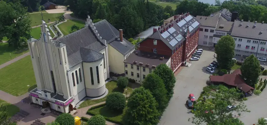 Sanktuarium w Dębowcu: kompletne informacje, historia i godziny mszy