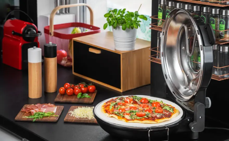 Ile piec pizzę w 200 stopniach, aby uniknąć niedopieczonego ciasta?