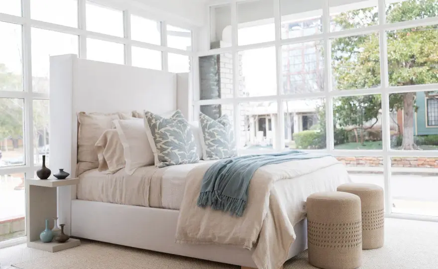 What is a Throw? Your Guide to Bedroom Style & Warmth