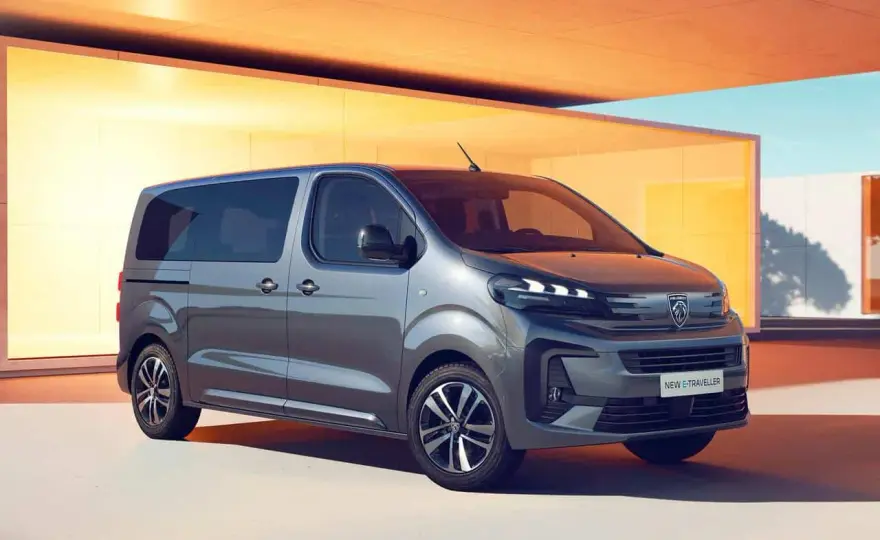 Peugeot Traveller 2026 - Diesel czy elektryk? Test, ceny i opinie