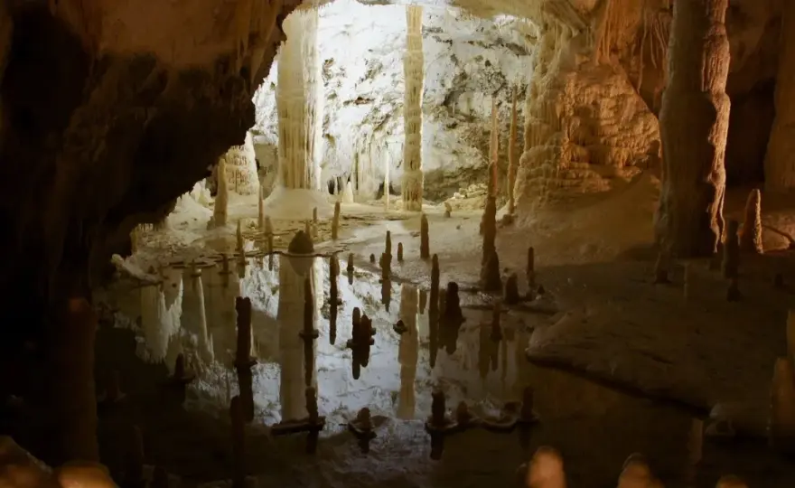 Grotte di Frasassi - Dove si trovano e come visitarle al meglio