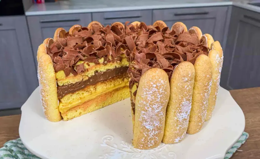 Zuppa inglese facile con savoiardi, crema e alchermes
