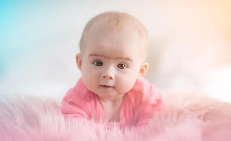16. tydzień życia niemowlęcia - co potrafi 4-miesięczne niemowlę?