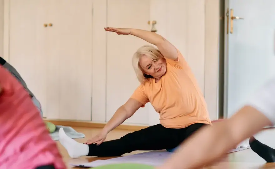 Ćwiczenia dla seniorów w domu - Zwiększ sprawność i równowagę!