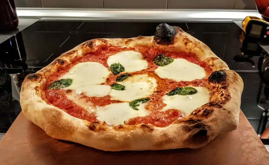 Jak zrobić ciasto na pizzę - prosty przepis na idealne ciasto w domu