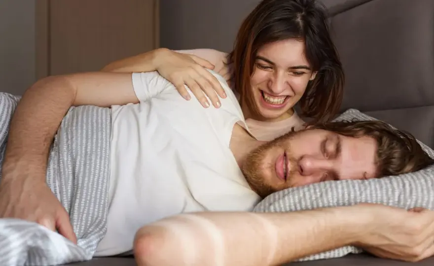 Im Schlaf reden - wann Somniloquie harmlos ist