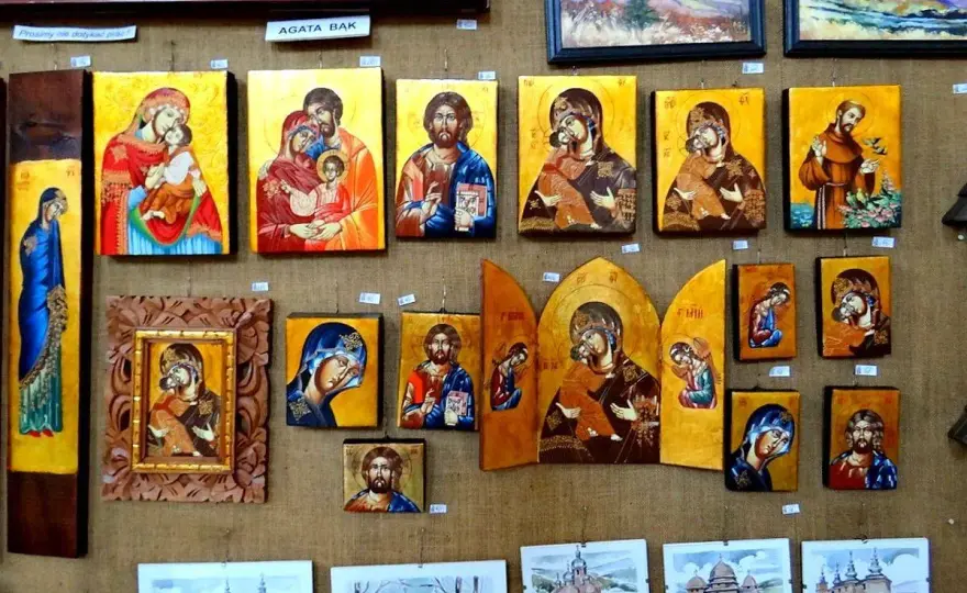 Galerie w synagogach: Historia i sztuka w Polsce - Odkryj!