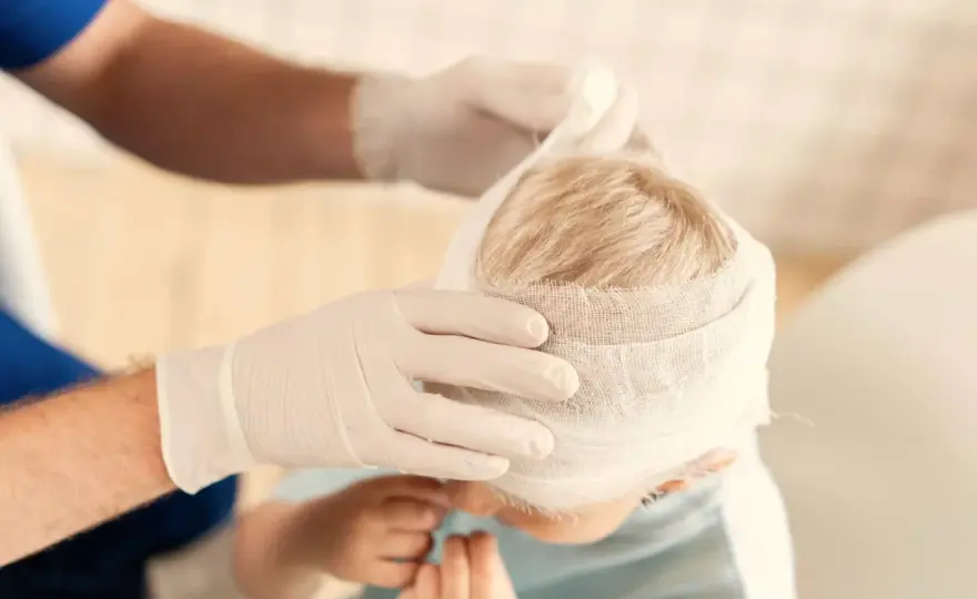 Golpe en la cabeza de un niño - ¿Cuándo ir a urgencias?