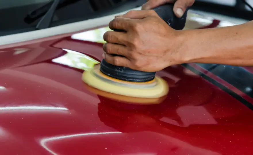 Ile razy można polerować auto bez ryzyka uszkodzenia lakieru?