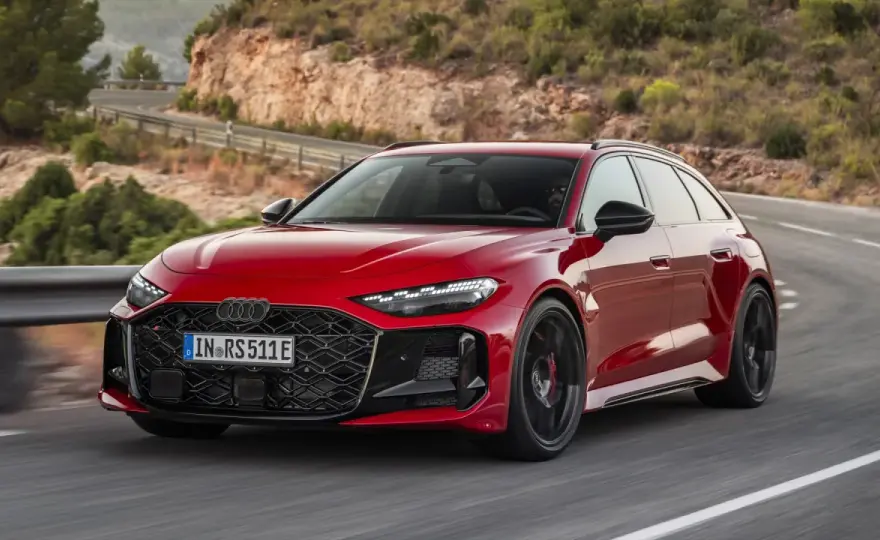 Audi RS 7 - Osiągi, luksus i koszty. Czy warto go kupić w 2026 roku?