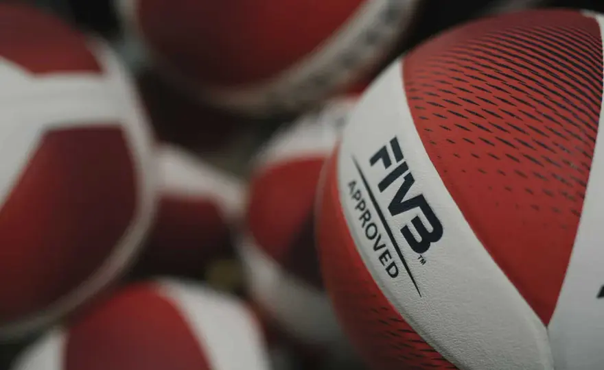 Waga piłki do siatkówki: Halowa, plażowa, dla dzieci normy FIVB