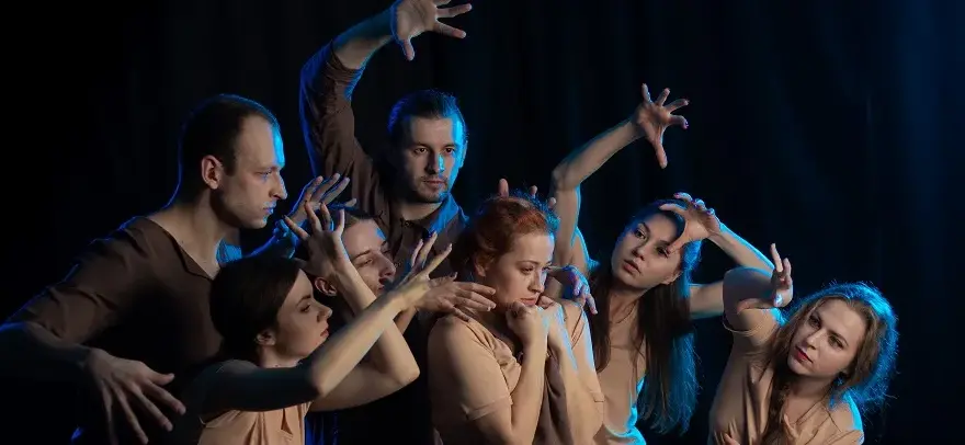 Ile zarabiają aktorzy w teatrze? Zaskakujące różnice w wynagrodzeniach