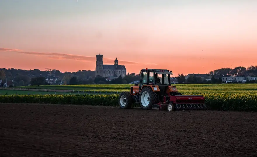  Ciągniki Kraft - opinie, ceny i modele. Sprawdź najlepsze oferty!