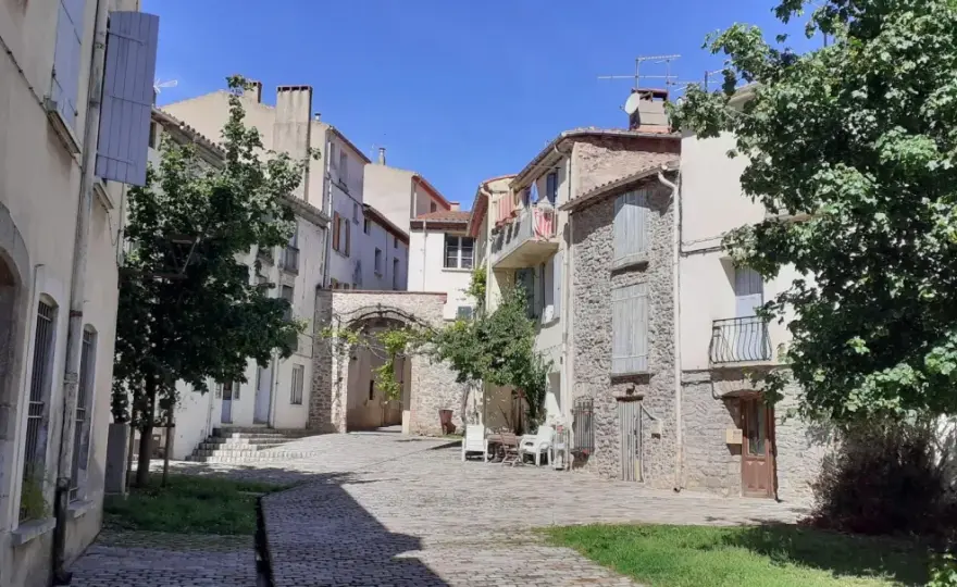 Arles-sur-Tech - Montaña, rutas y pueblo con encanto