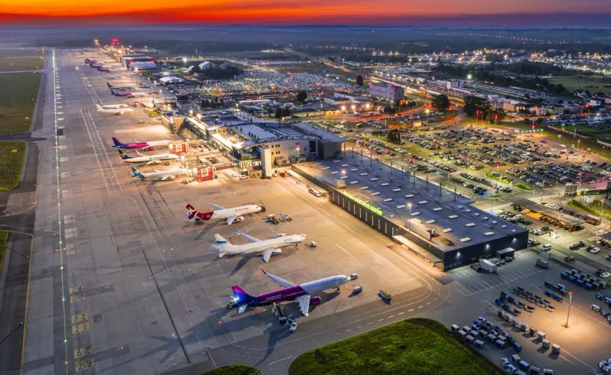 Katowice Airport - Jak latać bez stresu? Przewodnik KTW