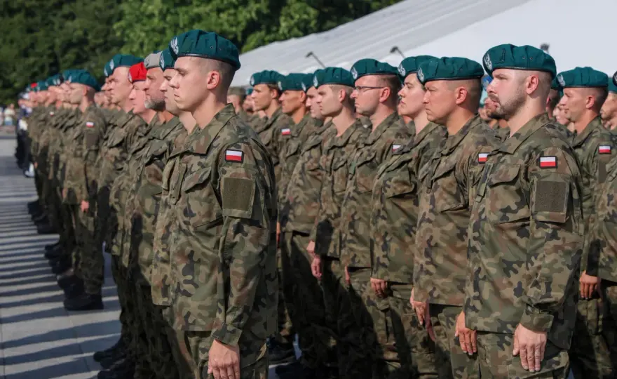 Jak wpisać służbę wojskową w CV, aby wyróżnić swoje umiejętności