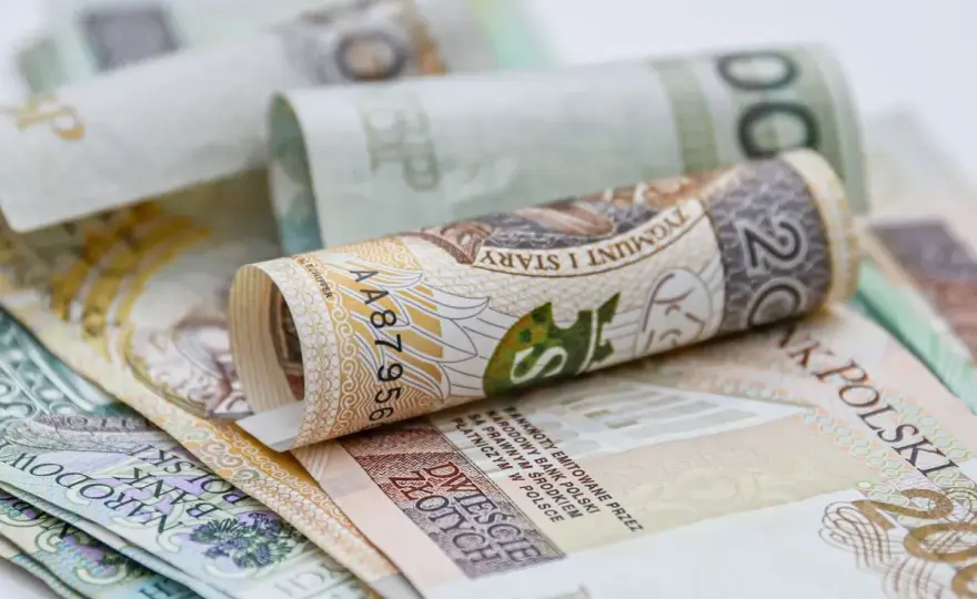 Dodatkowe dni wolne - Jak rozróżnić urlop od zwolnienia?