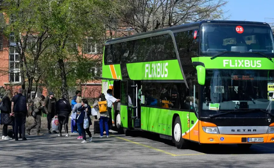 Bus ausgefallen - Rechte, Erstattung & 5 Schritte für den Ernstfall