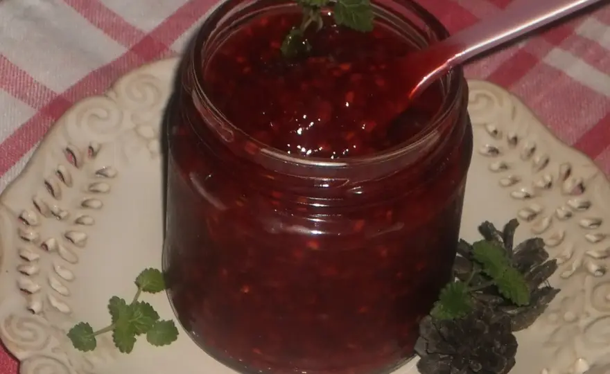Frużelina malinowa - przepis, gęstość i zastosowanie
