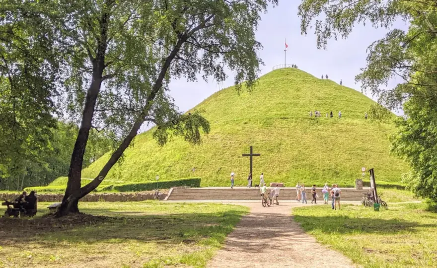 Kopiec Piłsudskiego w Krakowie - trasa, widok i historia