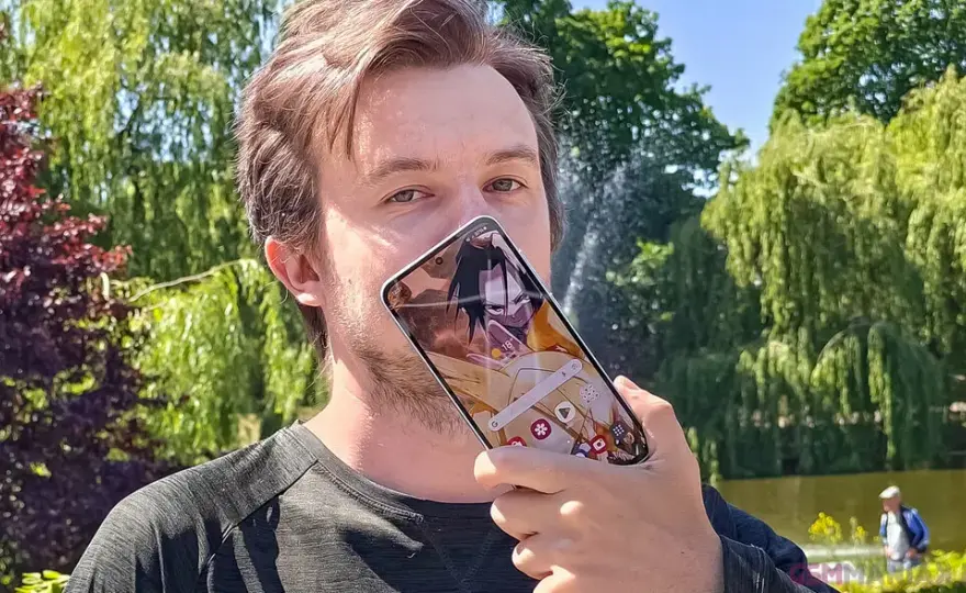 Jaki telefon jest teraz modny? Oto najnowsze trendy i modele